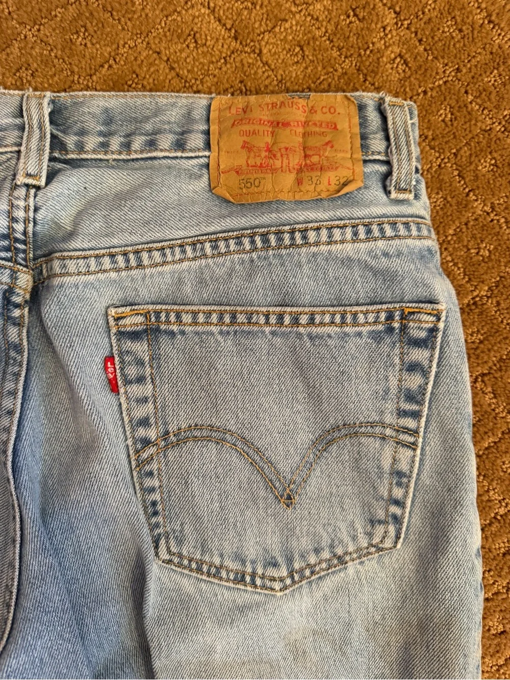 Levi's 550 Men's Relaxed Fit Jeans Blue Medium Wash Jeans Size 33x32